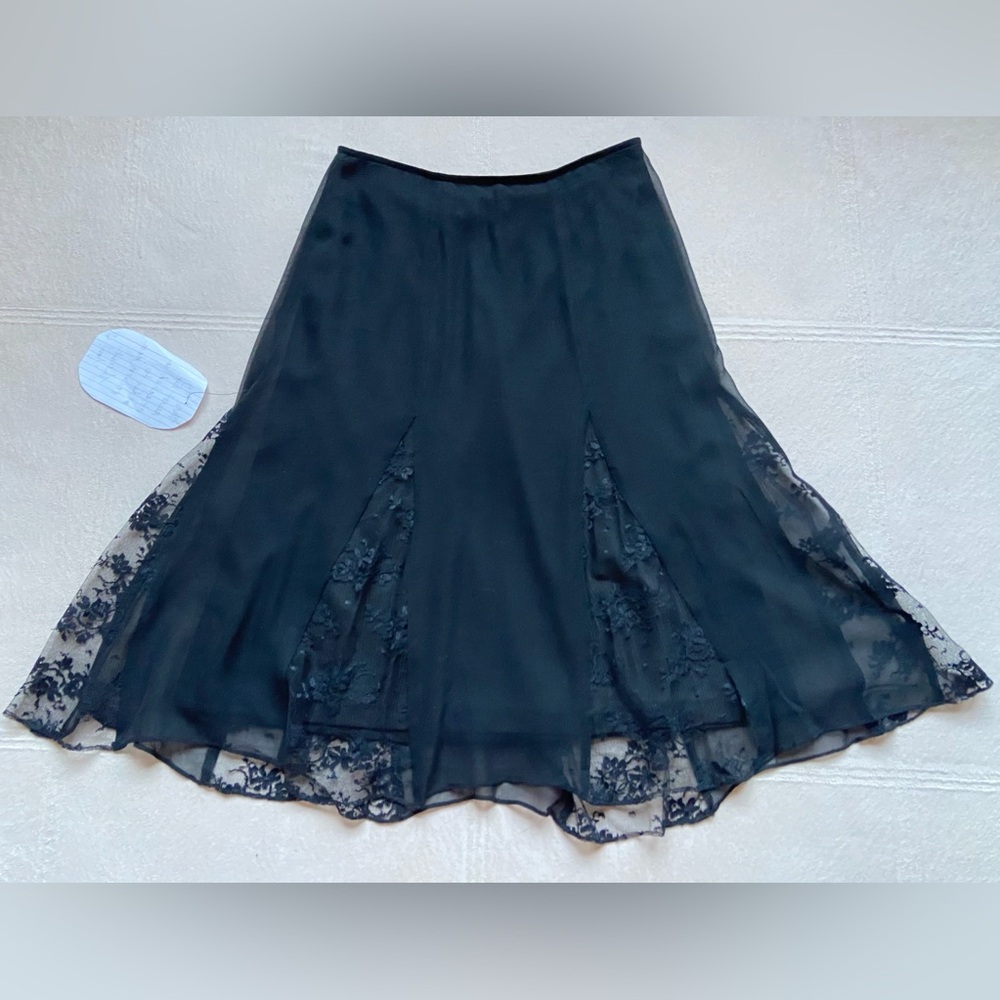 BETSEY JOHNSON Women’s Elegant Black Lace Overlay Skirt, Size 4, Black, GUC